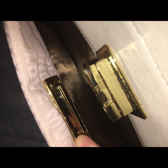 ❤️Moschino Shoulder Bag ❤️ - Picture 8 of 8